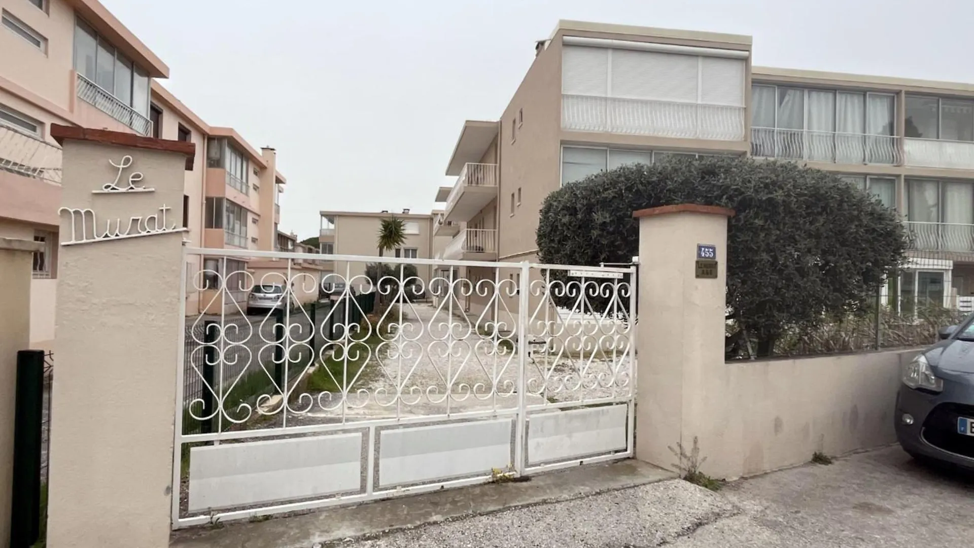 1 Bedroom Apartment - Near The Beach Six-Fours-les-Plages